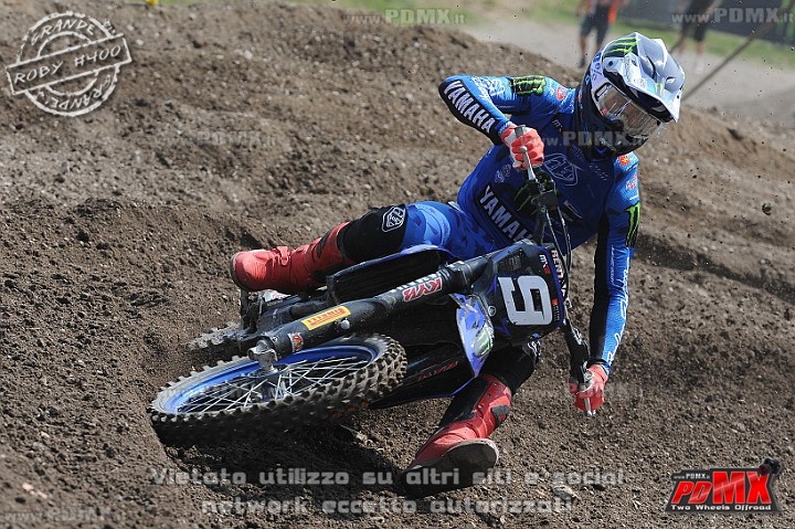 ROB_4536 (Copy).JPG